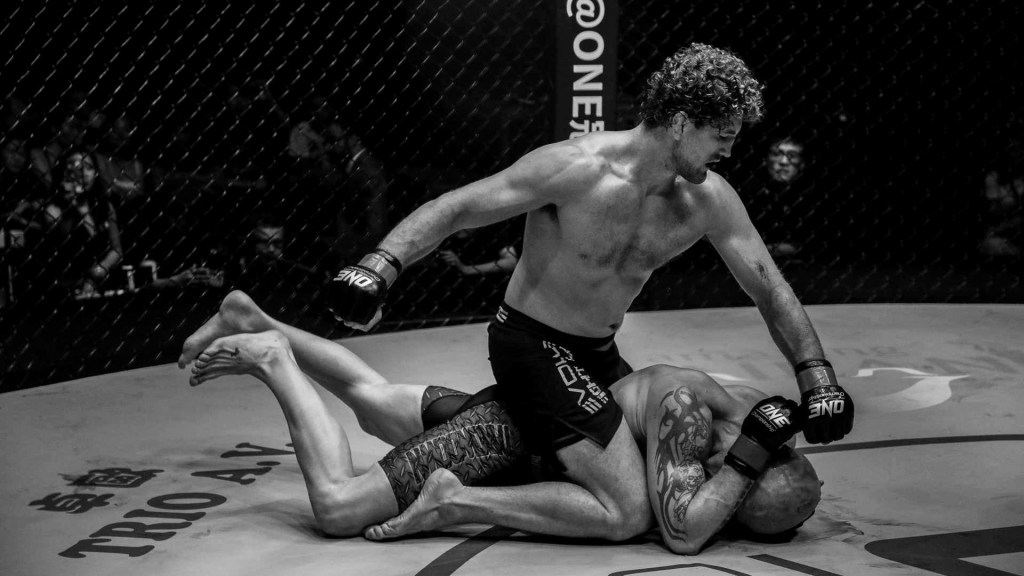 Your Guide to the Ground & Pound Technique in MMA  Buffalo Kick